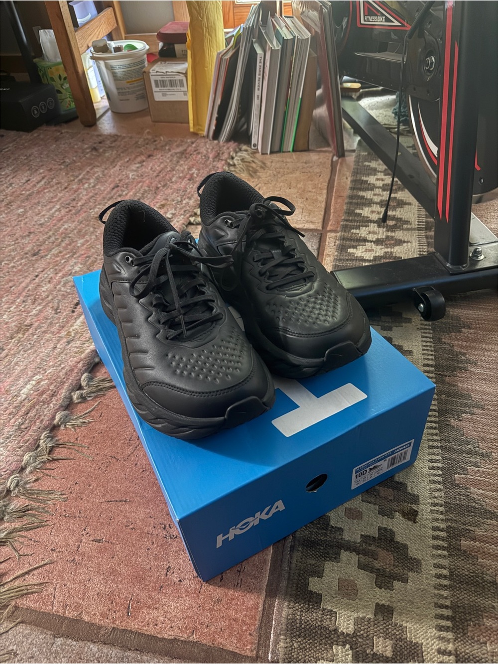 Hoka Women’s Bondi nonslip sz 9.5 D width - Picture 3 of 6